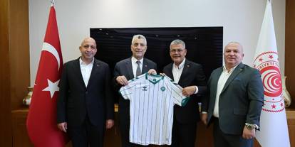 Ankara'da Konyaspor zirvesi! Atiker ve heyetinden Bakan Bolat'a Ziyaret