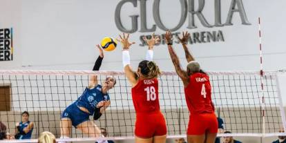 Filenin Sultanları Sırbistan'o 3-0 yendi