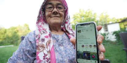 74 Yaşında Sosyal Medyayı Salladı!