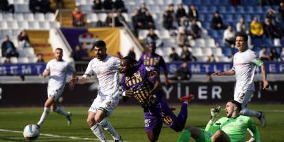 Eyüpspor - Konyaspor rekabetinde 9. randevu