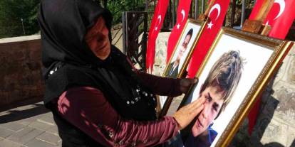 Şehit Eren Bülbül, şehadetinin 8. yılında mezarı başında anıldı