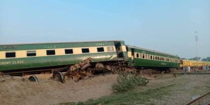 Pakistan’da tren kazası: 1 ölü, 24 yaralı