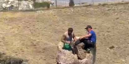 Video çekmek onu öldürüyordu! Kuyuya düştü