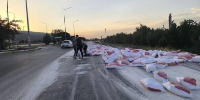 Konya'da Unlu Kaza! Patlayan Lastik Yolu 'Beyaza' Boyadı