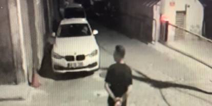 Çatı Katındaki Eve Girdi, Genç Kadını Darp Etti!