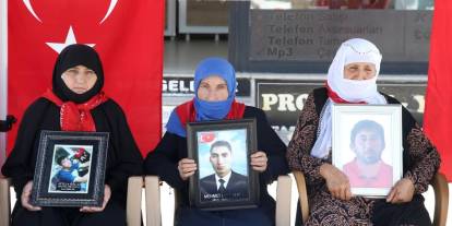 Muşlu aileler DEM Parti önündeki eylemlerini sürdürdü
