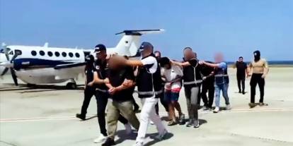 Türkiye'ye Getirildiler! Kırmızı Bültenle Aranan 3 Suçlu Yakalandı