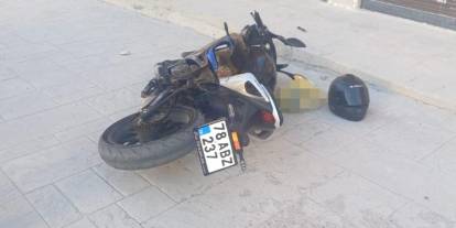 Kazada fırlayan sürücüyü kalkan gibi korudu!