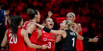 Filenin Sultanları, İspanya'yı devirdi! 3-0