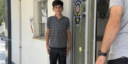 15 yaşındaki çocuk bulduğu altınları polise teslim etti