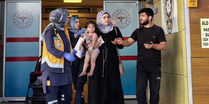 Fare zehrini yiyen bebek, hastaneye kaldırıldı