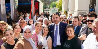 Bakan Kurum: Yangın bölgesindeki evler zamanında teslim edilecek