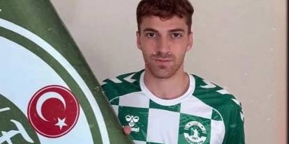 Konyaspor'dan ayrılan oyuncu 3.Lig'e transfer oldu