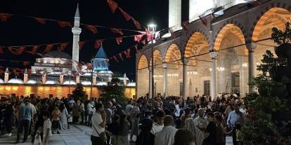 Konya’da Mevlid Kandili’nde Camiler Doldu Taştı