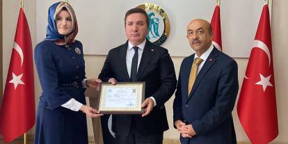 Öğrencisi için burs isteyen öğretmene başarı belgesi
