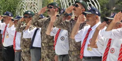 Konya’da şehit baba ve oğul unutulmadı!