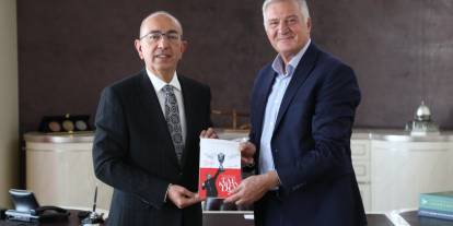 Başkan Kavuş’tan Prof. Dr. Şahin’e Teşekkür