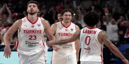 12 Dev Adam final için parkede!
