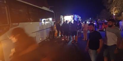 Tur Otobüsü Karşı Şeride Geçti! 1 Yaralı