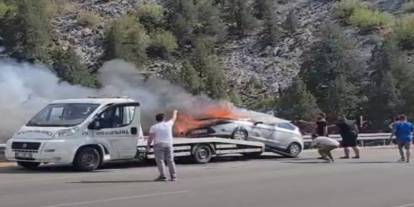 Konya’da Dehşet! Otomobil Göz Göre Göre Yandı!