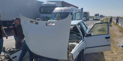Faciadan Dönüldü! Konya’da Tırla Otomobil Çarpıştı