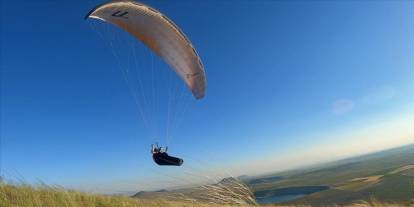 Adrenalin Tutkunları Konya’da Buluştu! Yamaç Paraşütü Heyecanı Dorukta