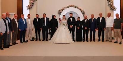 Başkanı Mustafa Kavuş ’dan Yeni Evlenen Çiftlere Tebrik