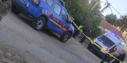 Anne ve babasını öldürdü, 2 kuzenini de yaraladı