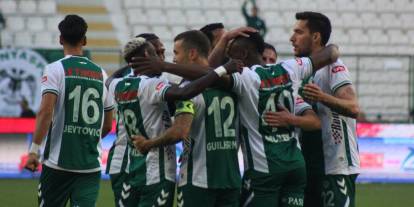 Konyaspor evinde Başakşehir'i devirdi! 2-1