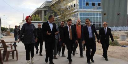 Başkan Kılca, Yaman’a Karatay’daki yatırımları anlattı