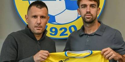 Konyaspor'dan ayrılan stoper, Slovenya takımına imza attı