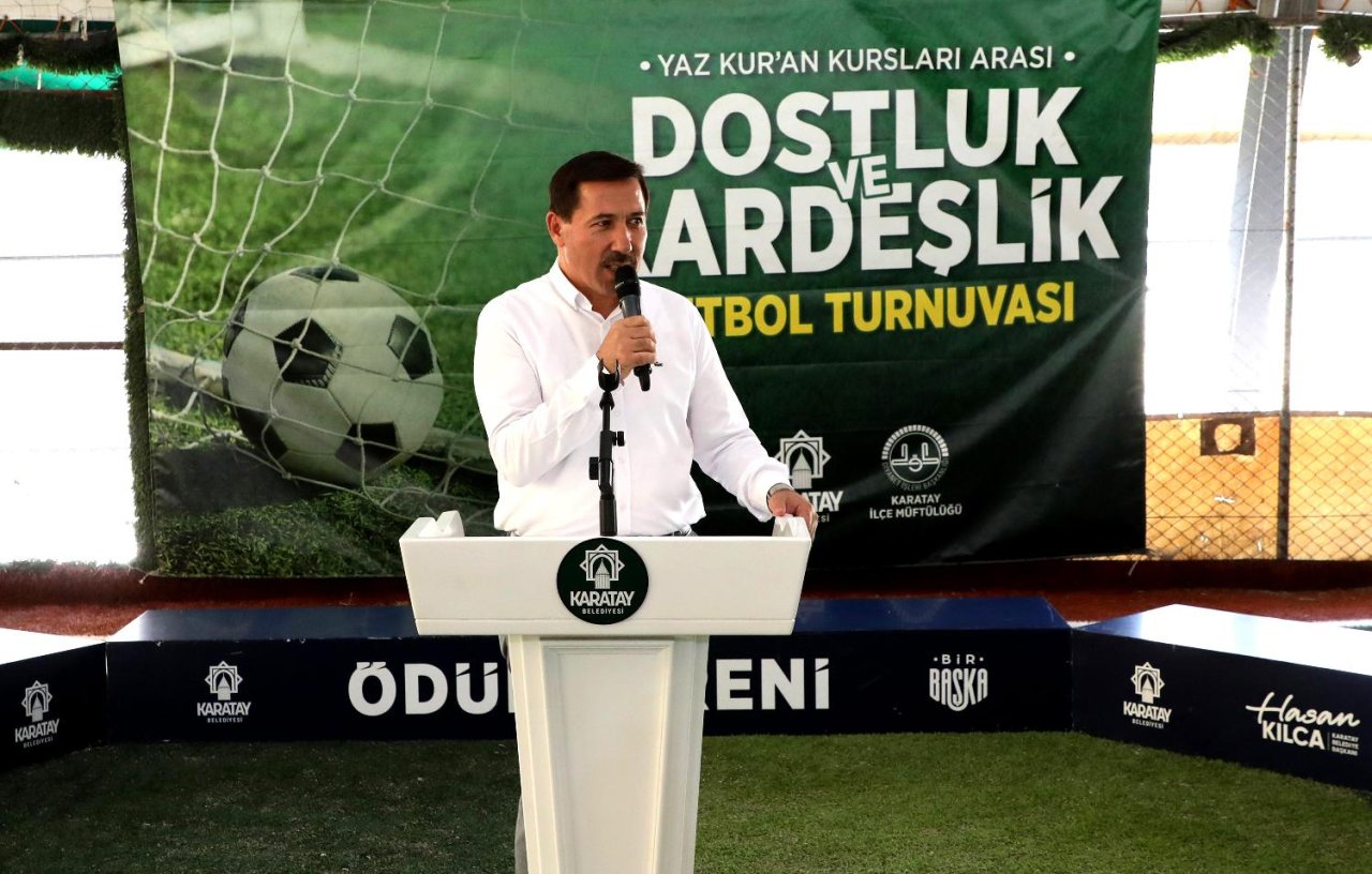 3-geleneksel-karatay-yaz-kuran-kurslari-arasi-dostluk-ve-kardeslik-futbol-turnuvasi-sona-erdi-2-jpg-1500.jpg