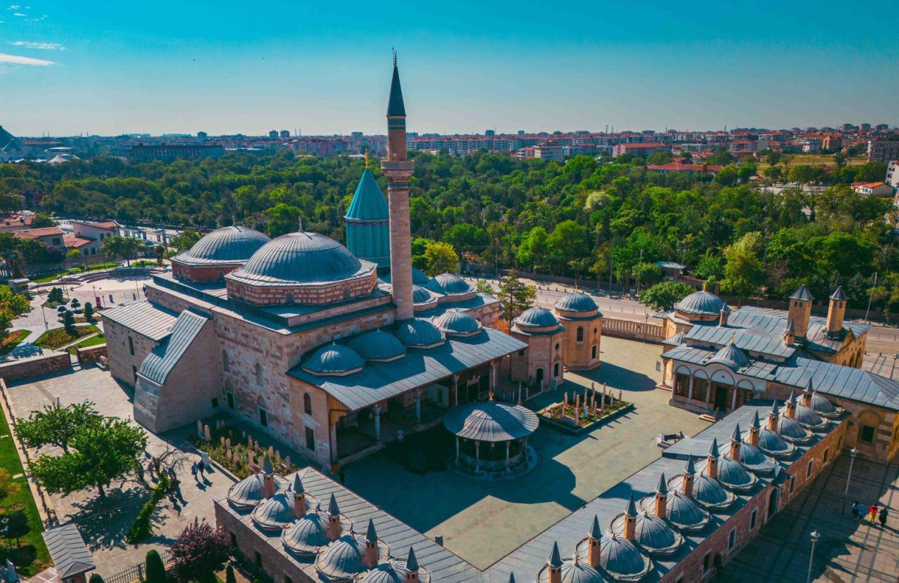 konya-mevlana-muzesi-1-kopya.jpg