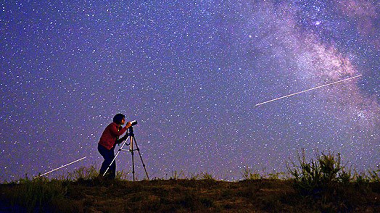 perseid-meteor-yagmuru-basliyor-peki-perseid-nedir-34902-12082015141858-001.jpg