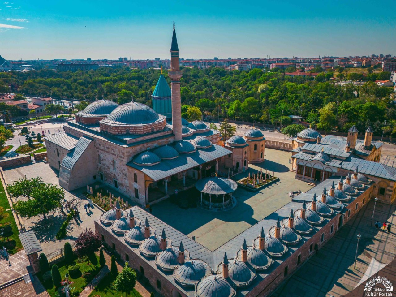 konya-mevlana-muzesi-1-kopya.jpg