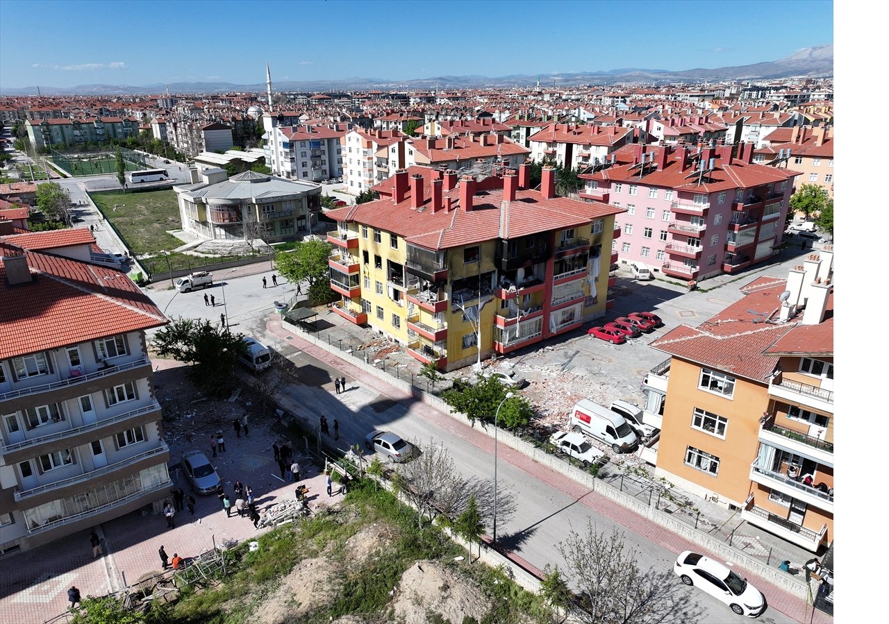 aa-20250505-37849150-37849147-konyada-bir-binada-meydana-gelen-patlamayi-mahalle-sakinleri-anlatti.jpg