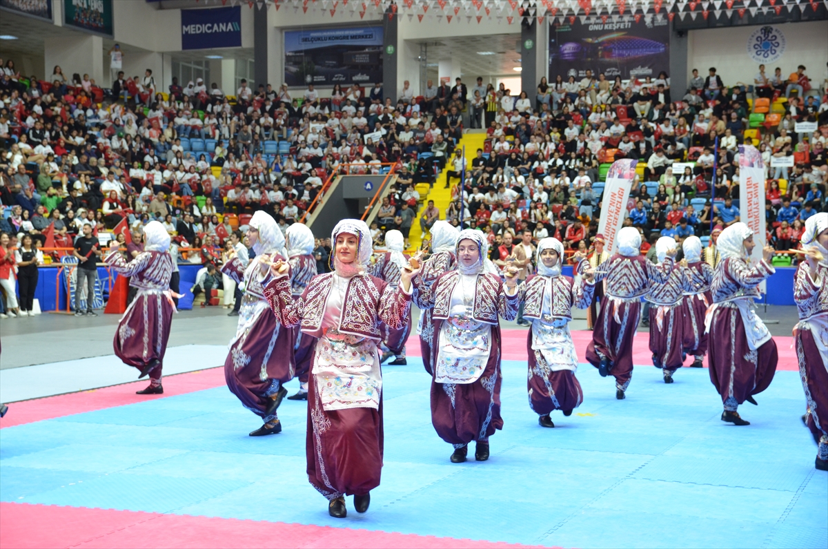 aa-20250519-38008101-38008099-konyada-19-mayis-ataturku-anma-genclik-ve-spor-bayrami-kutlaniyor.jpg