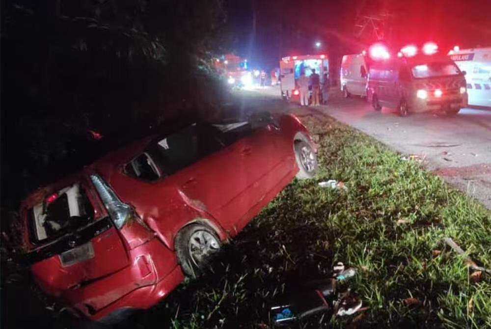 Malezya'da otobüs kazası: 15 ölü
