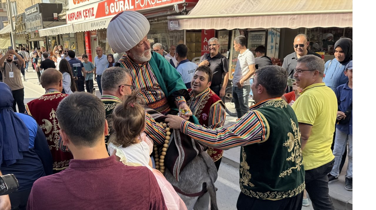 aa-20250705-38480081-38480074-66-uluslararasi-aksehir-nasreddin-hoca-senlikleri-basladi.jpg