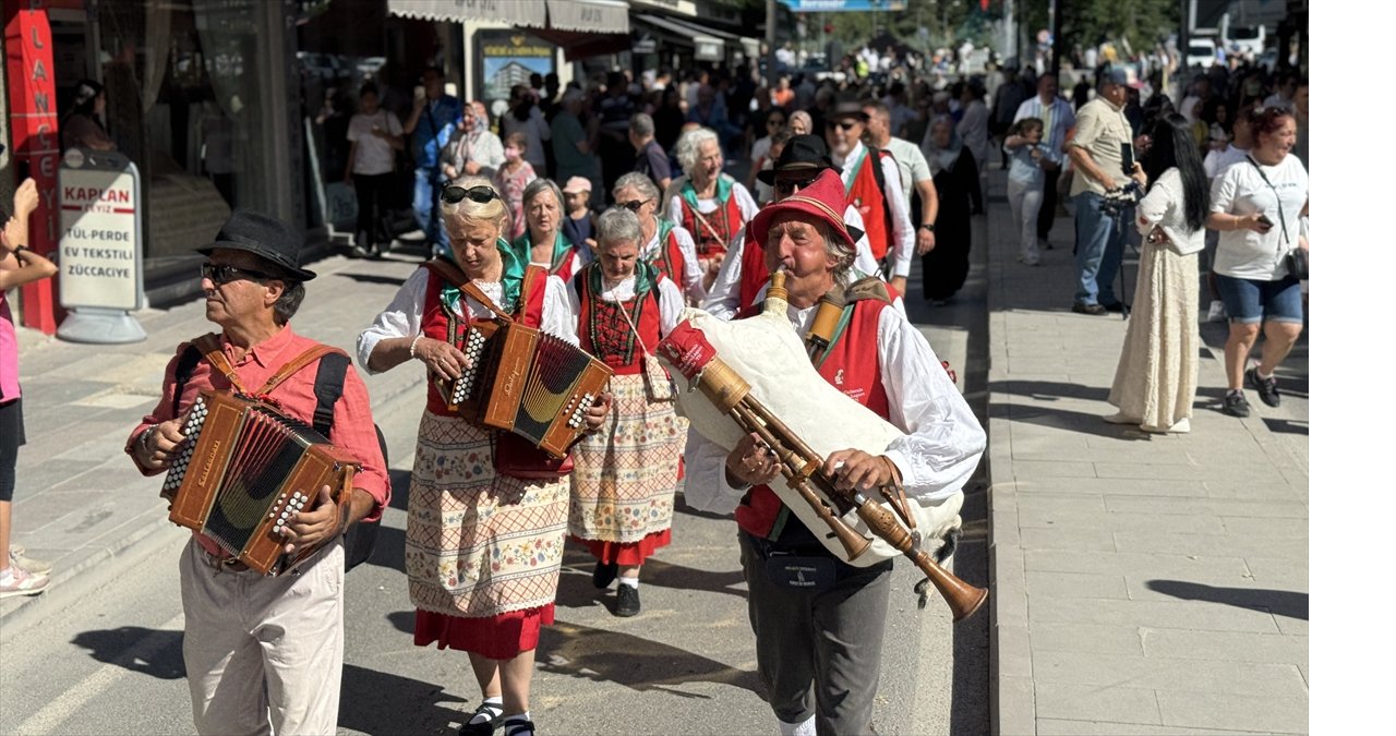 aa-20250705-38480081-38480079-66-uluslararasi-aksehir-nasreddin-hoca-senlikleri-basladi.jpg