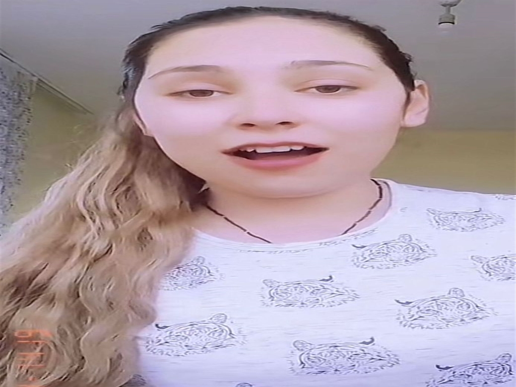 808595.jpg