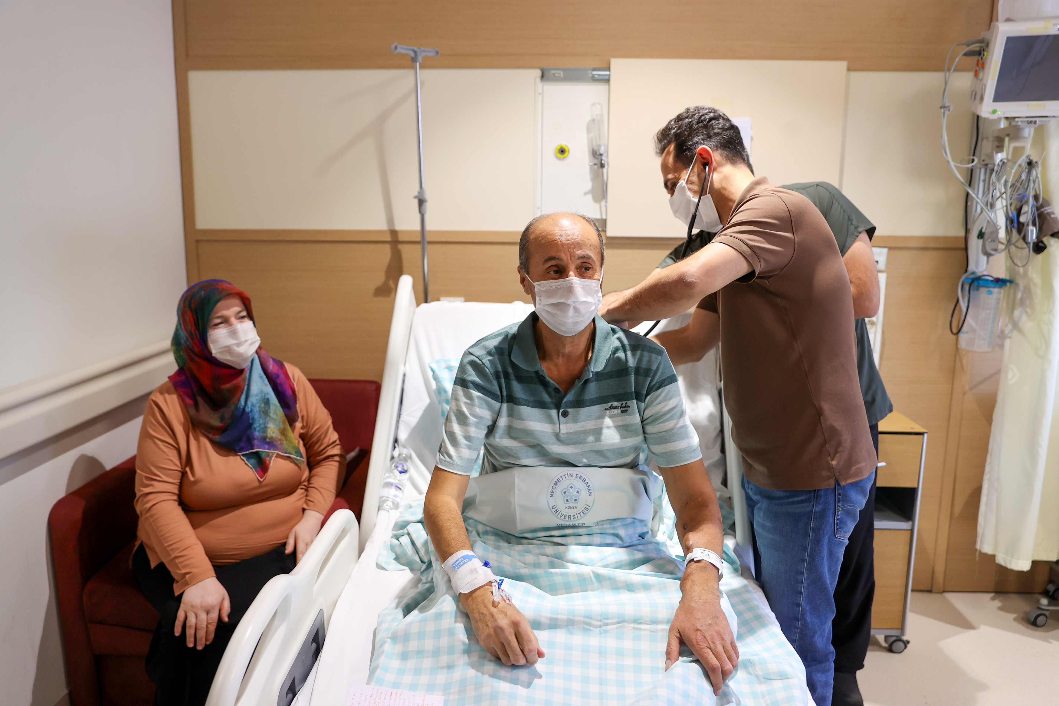 aa-20250711-38532157-38532153-bobrek-nakli-bekleyen-kardeslerin-yuzu-bir-ay-arayla-ayni-hastanede-guldu.jpg