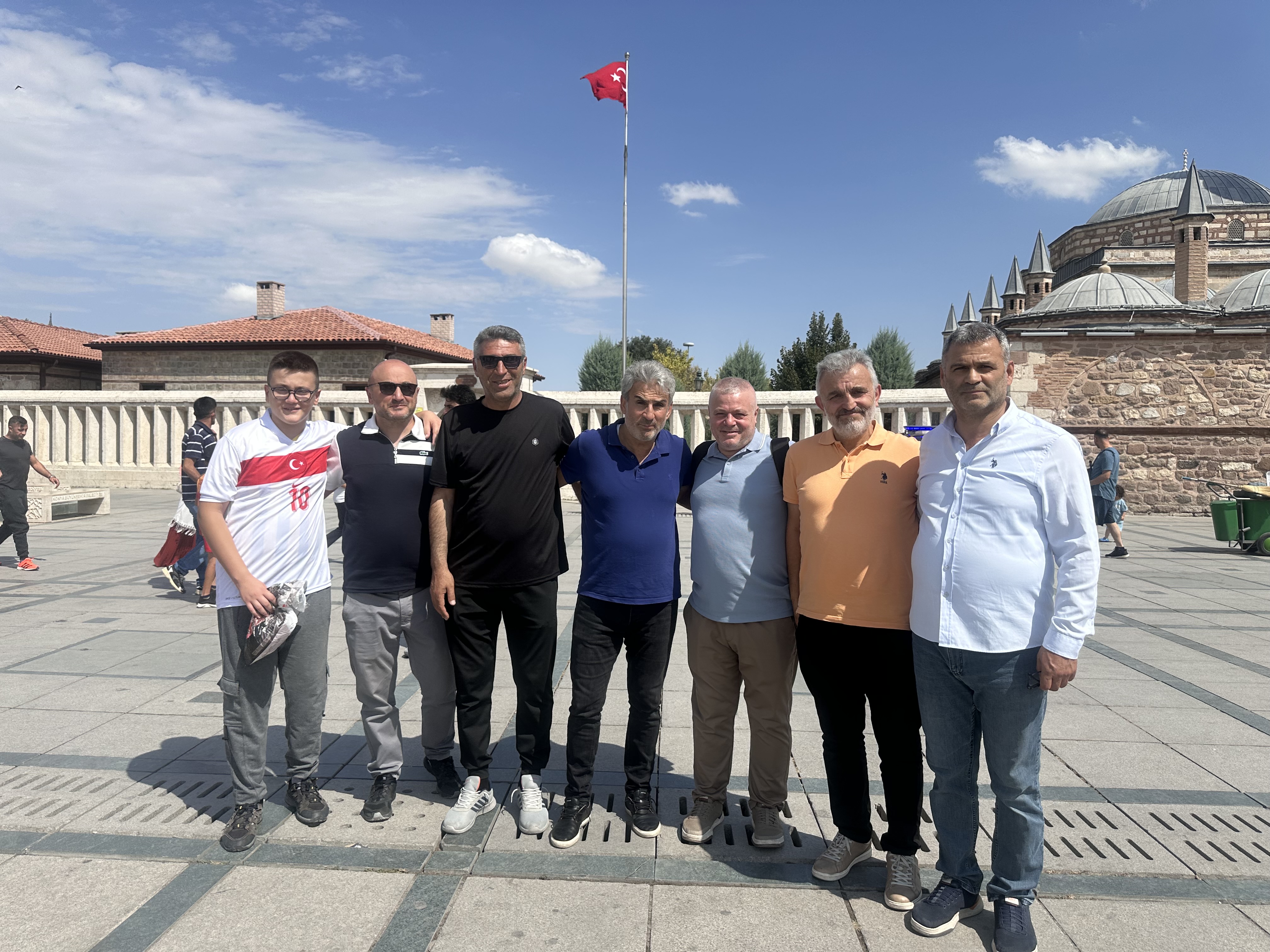 aa-20250907-39046689-39046686-mevlana-muzesinde-milli-mac-yogunlugu.jpg